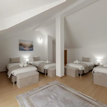 Villa Atlantic Coast Retreat *